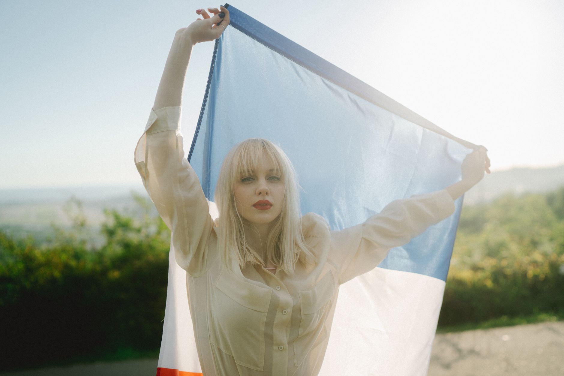 Angèle au Main Square Festival : Ce que vous devez savoir pour ne rien rater !